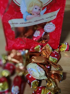 Angyali családi szaloncukor 300 g (csokoládé, erdeigyümölcs, vajkaramella, marcipán) Microse